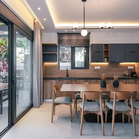 Newly Renovated Queen Bee Villa, With Private Pool & Ping-pong Table Вилла *